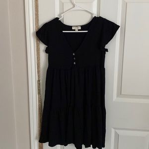 Size small short black dress! Never worn